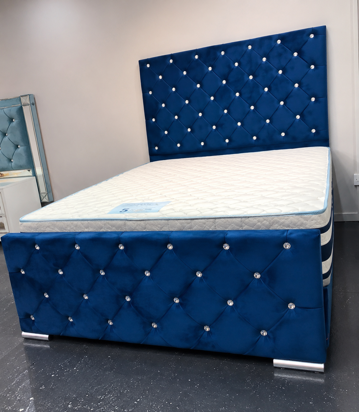 Florida beds in Saphire Plush velvet in king size 